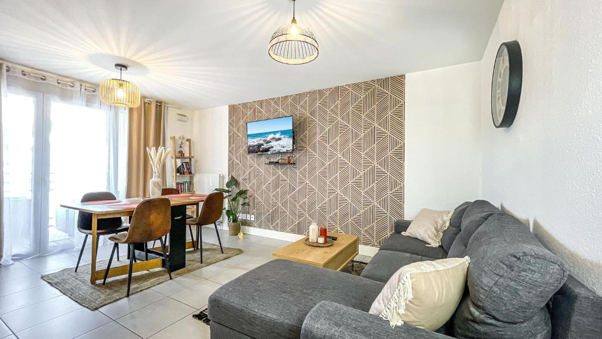 Homey Chloe - New - Parking Gratuit - Balcon Prive - Proche Geneve Annemasse Eksteriør bilde