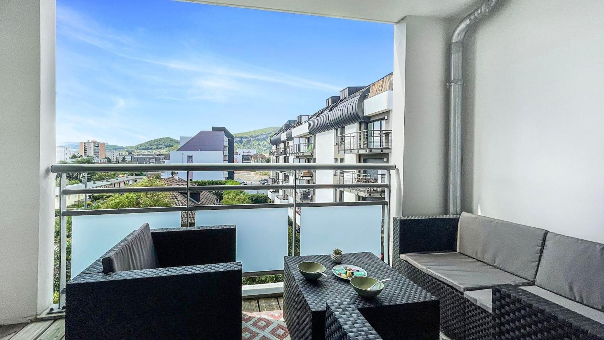 Homey Chloe - New - Parking Gratuit - Balcon Prive - Proche Geneve Annemasse Eksteriør bilde