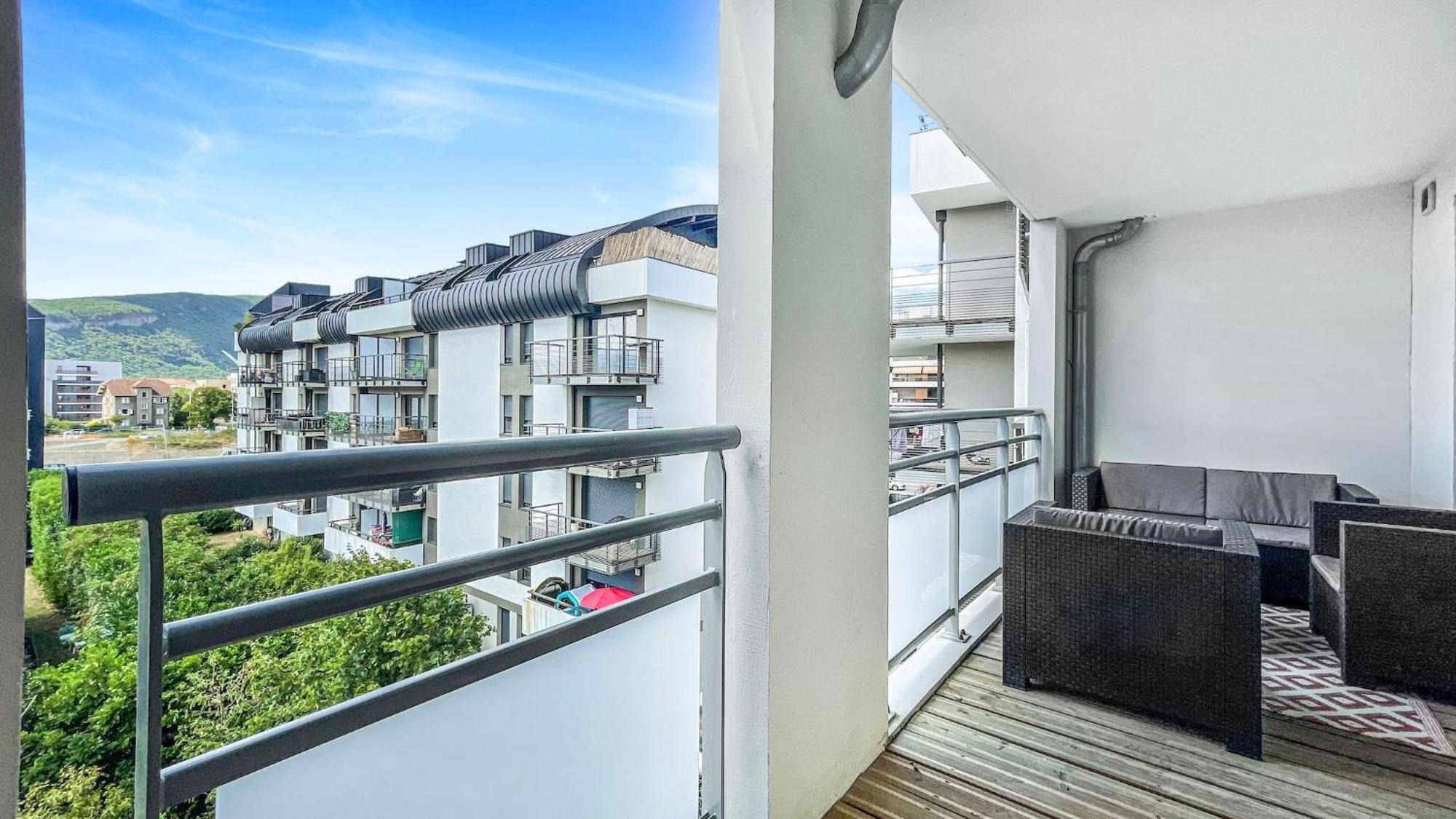 Homey Chloe - New - Parking Gratuit - Balcon Prive - Proche Geneve Annemasse Eksteriør bilde